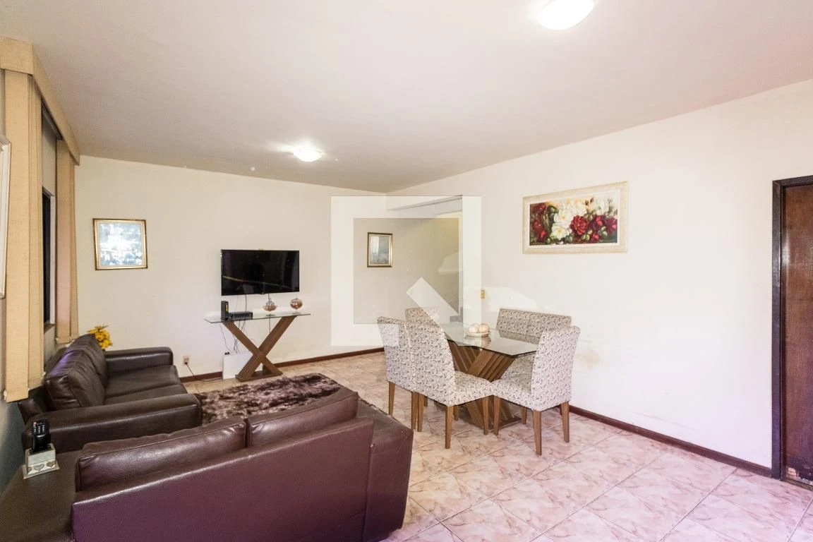 Casa de 2 andares com 238 m², 3 quartos e jardim — photo 4