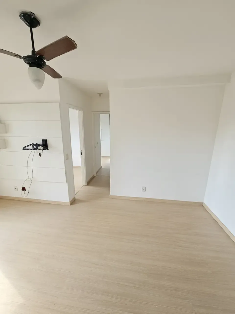 Unfurnished 2-bedroom apartment with 2 bathrooms — photo 11