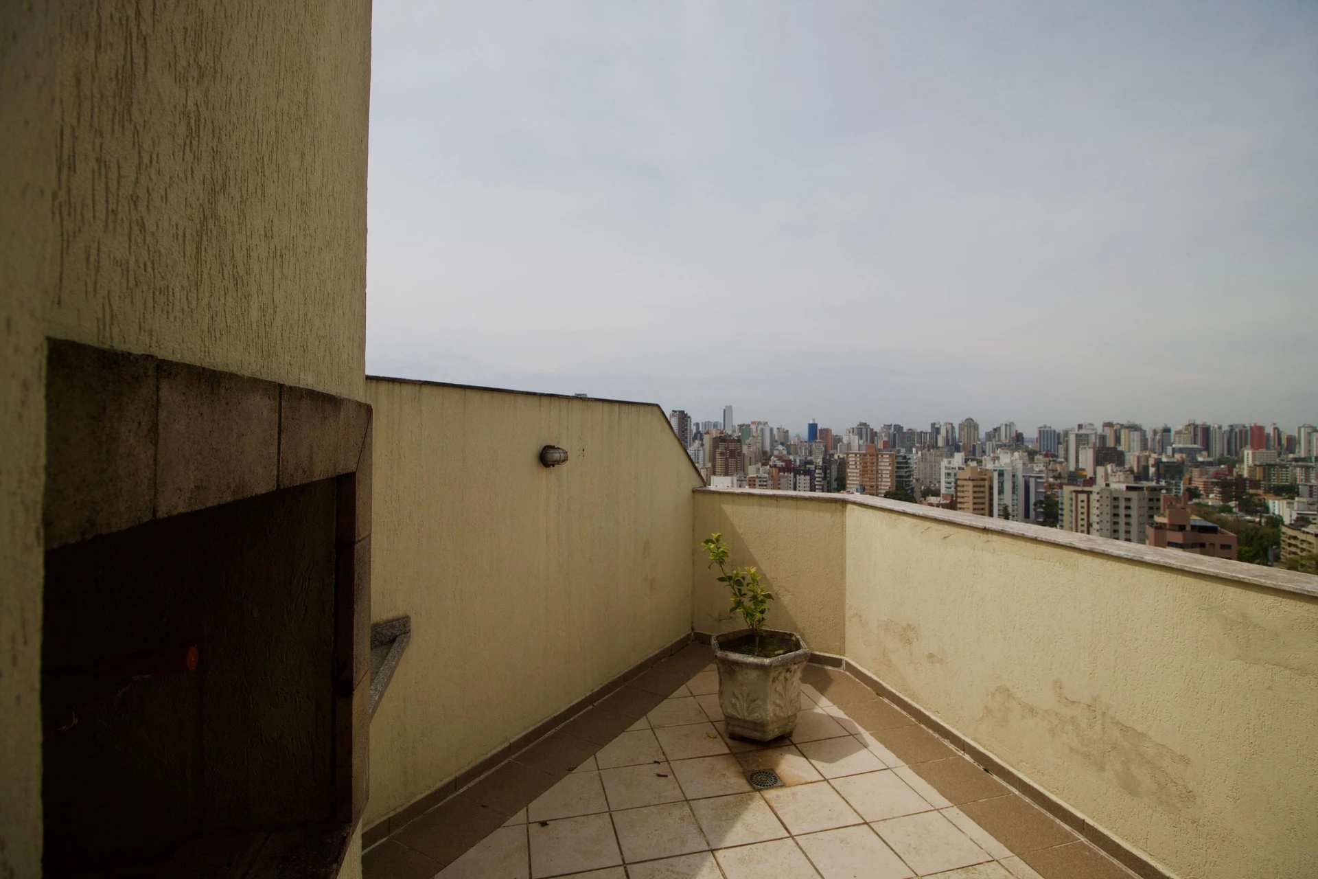 Floor-to-ceiling windows in a 2-bedroom apartment, 100 m² — photo 7
