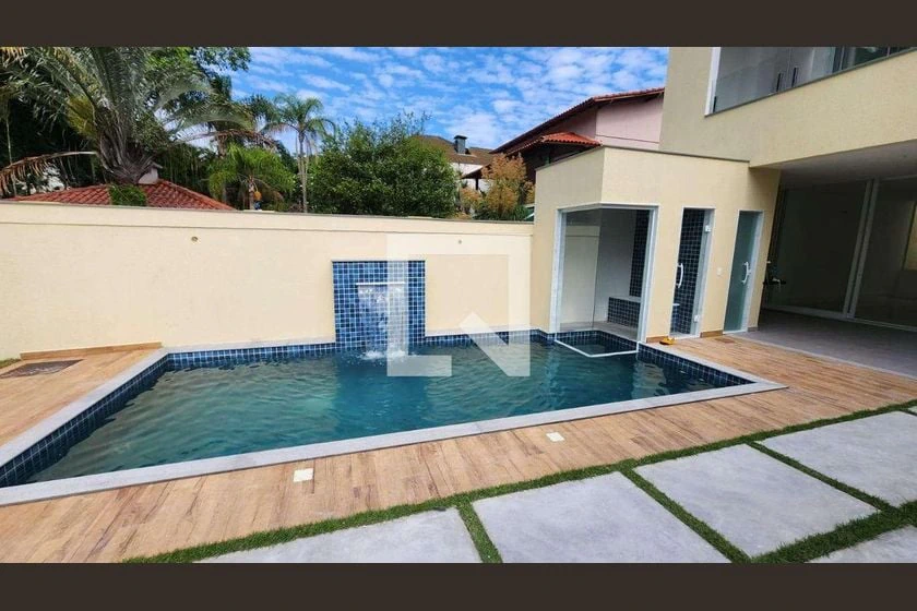Casa com 3 suítes e 320 m², com 3 vagas — photo 7