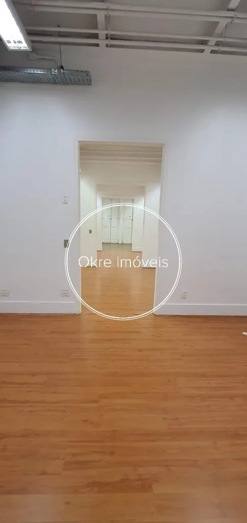 House with 1 bedroom and 5 bathrooms, 600 m² — photo 28