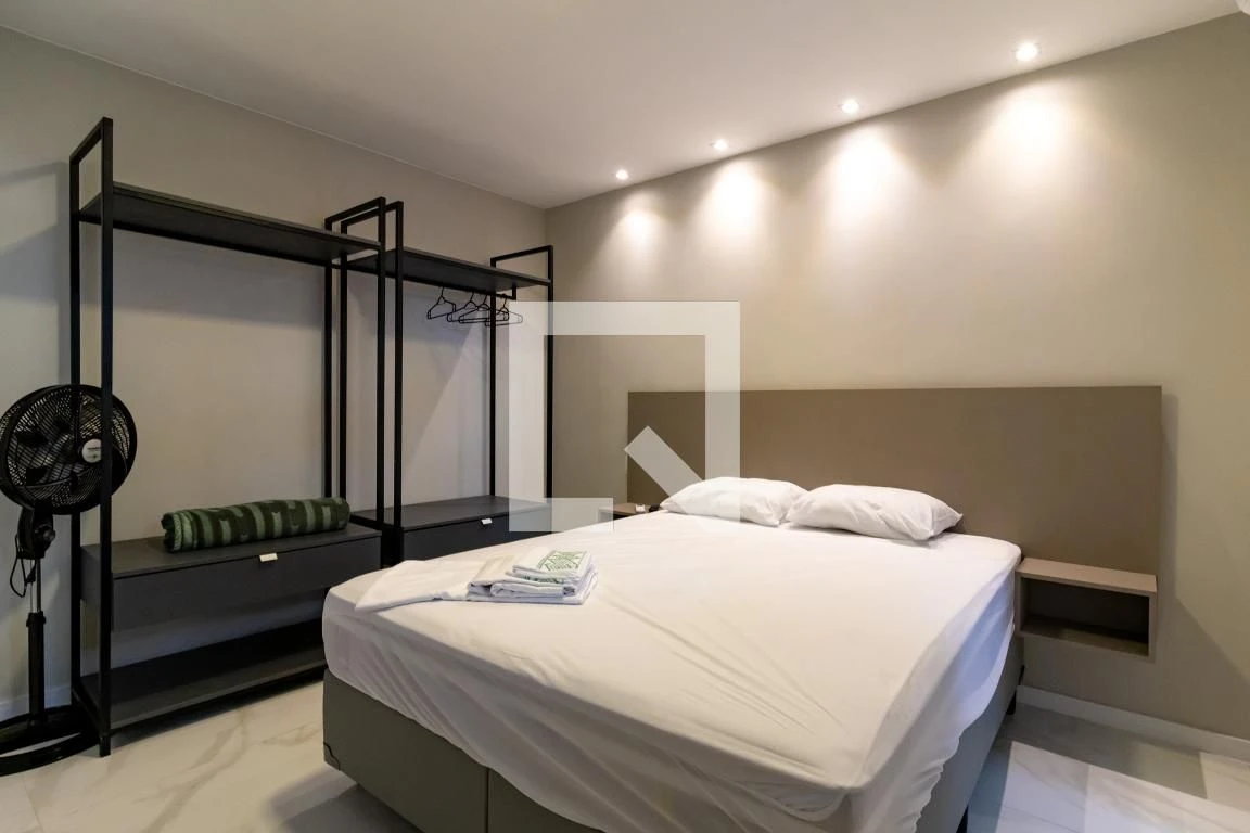Apartamento mobiliado com 2 quartos e piscina no condomínio — photo 26