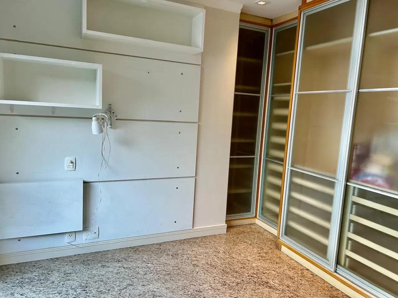 165 m² apartment with 4 bedrooms and 4 bathrooms — photo 22
