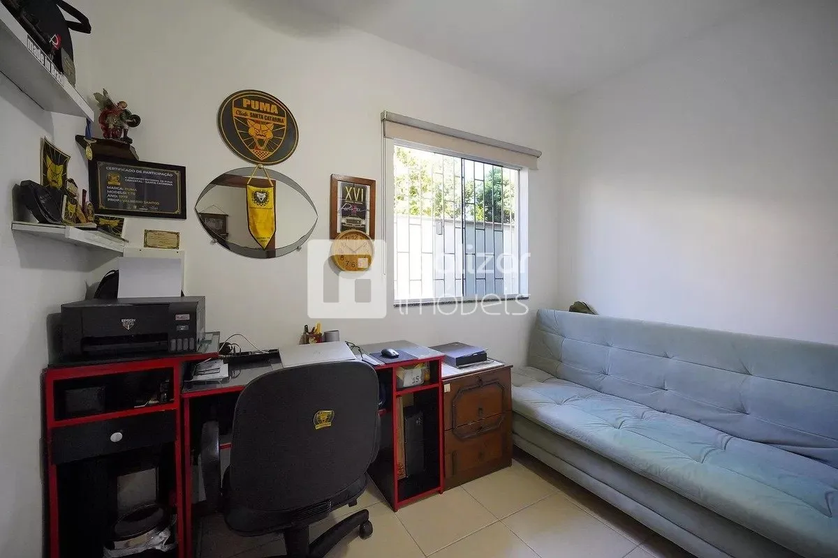 Furnished 5-bedroom house with equipped kitchen — photo 12