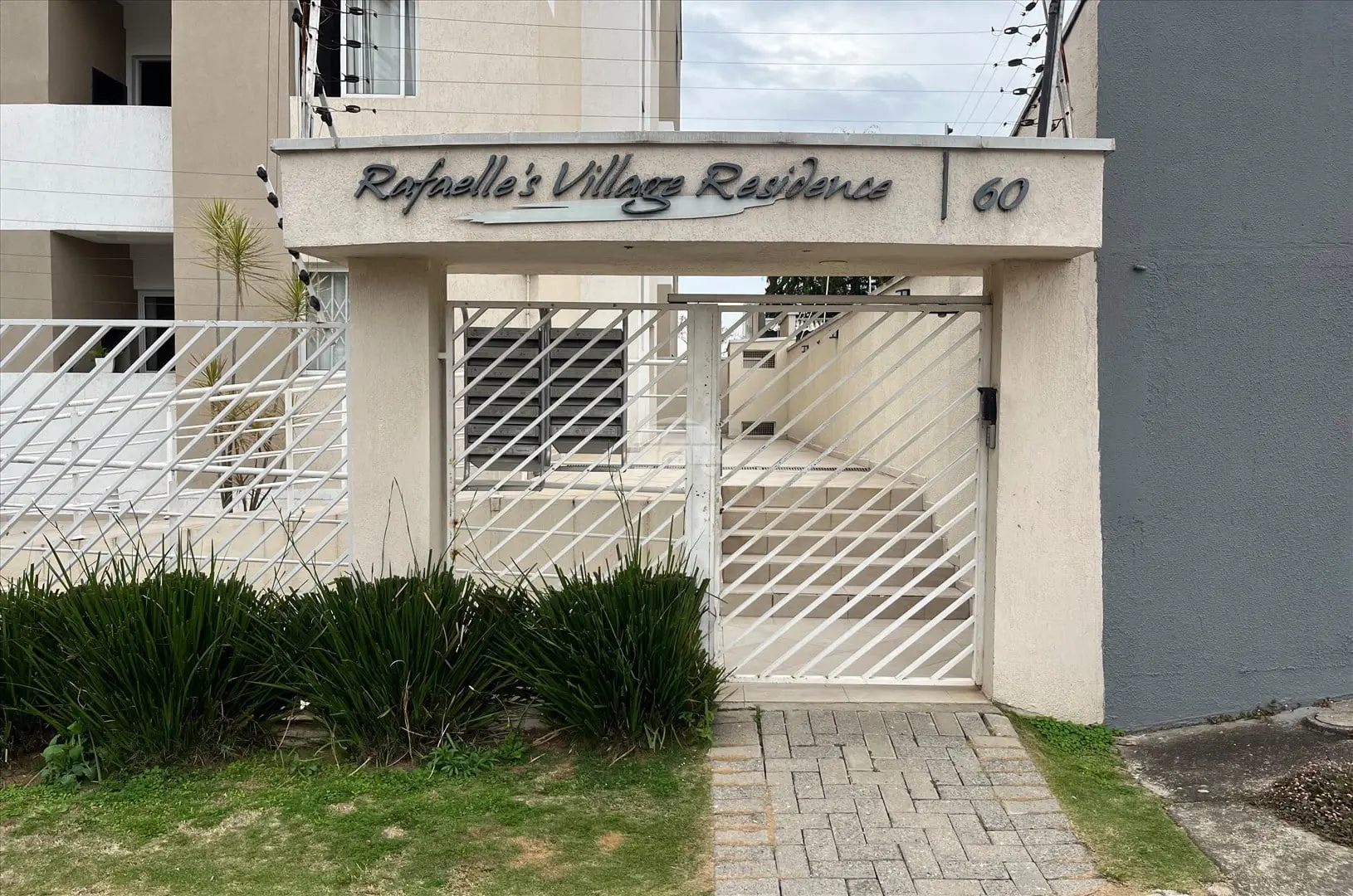 2-bedroom apartment with covered parking and 93 m² — photo 4