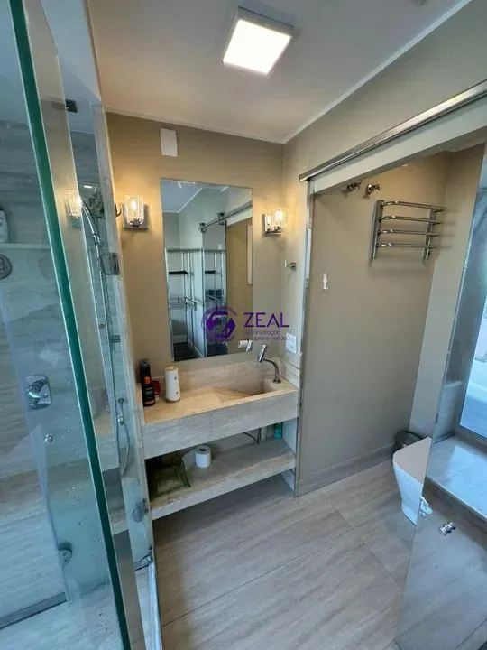 Furnished apartment with open-plan kitchen and 2 bedrooms — photo 15