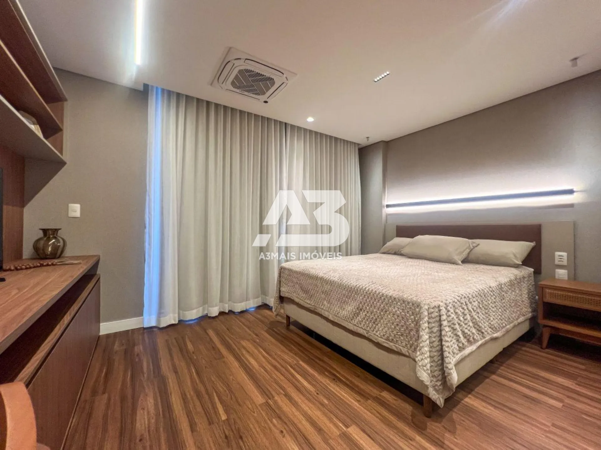 Studio mobiliado com 1 quarto e varanda — photo 2