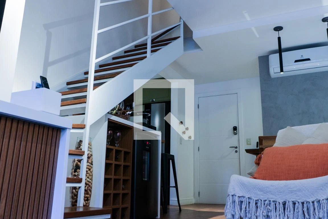 Furnished apartment, 78 m², with a walk-in closet — photo 30