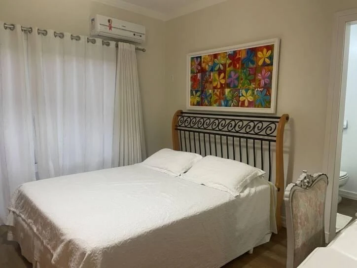 Ванна та 4 спальні: будинок 258 м² — photo 33