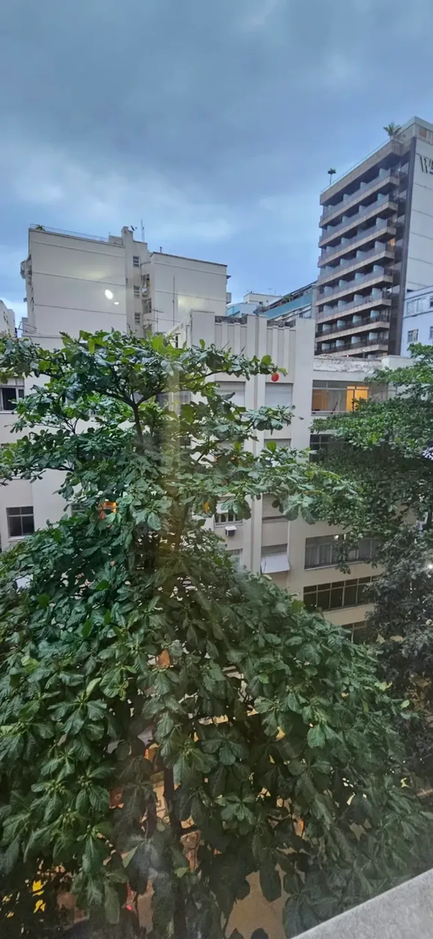 Apartamento de 2 quartos com piso de madeira ou laminado — photo 19