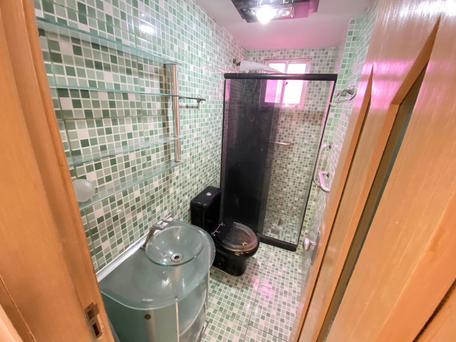 Rental apartment with a closed kitchen and 2 bedrooms — photo 10