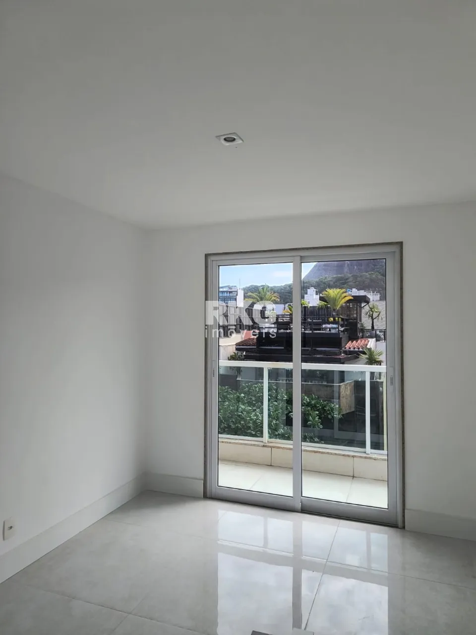 Apartamento para alugar com varanda, 3 quartos e 4 banheiros — photo 18
