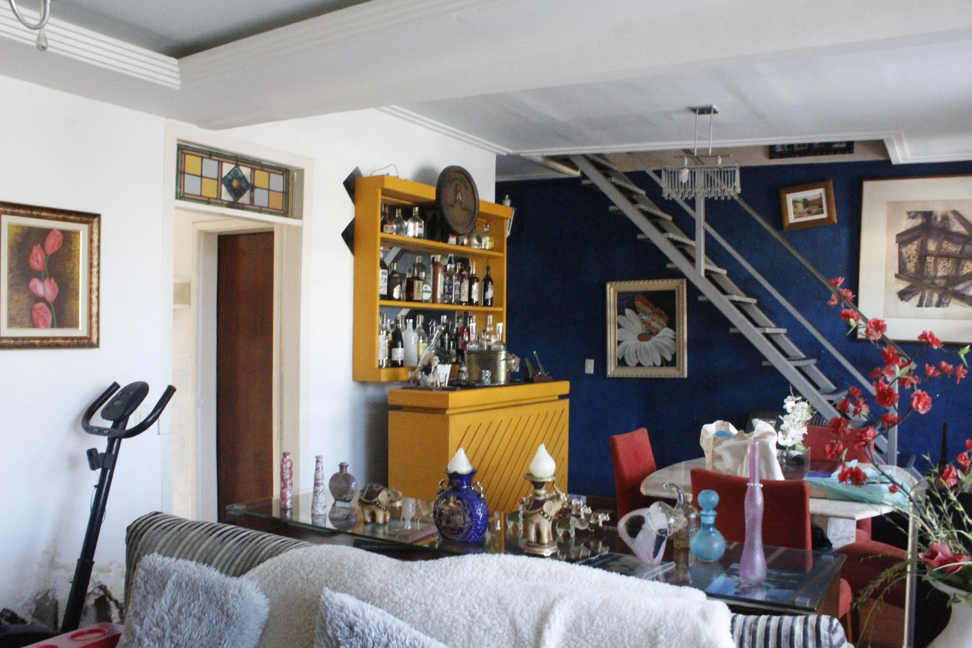 Furnished 4-bedroom house with private balcony — photo 16