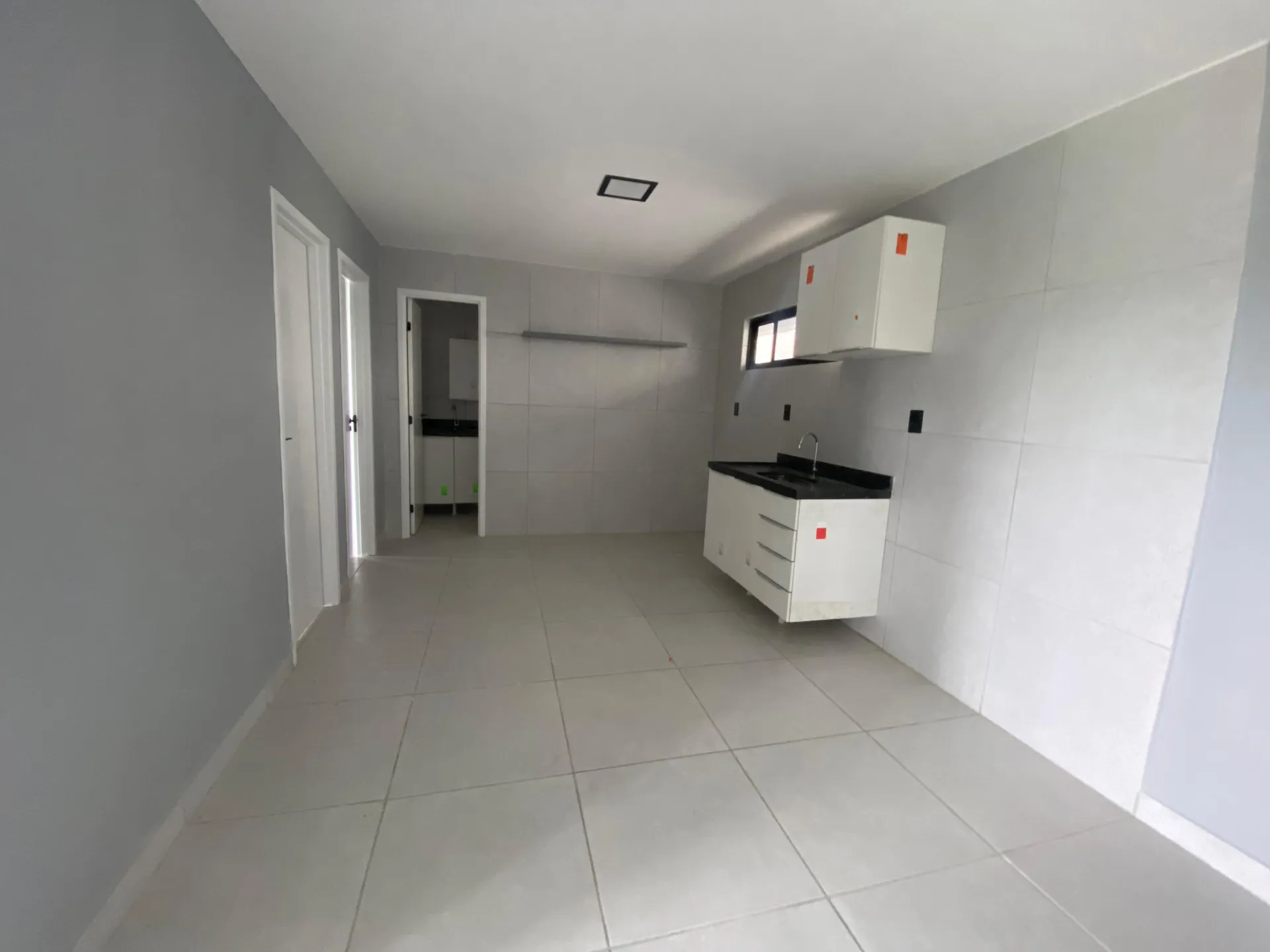 Apartamento para locação com 2 quartos e cozinha americana