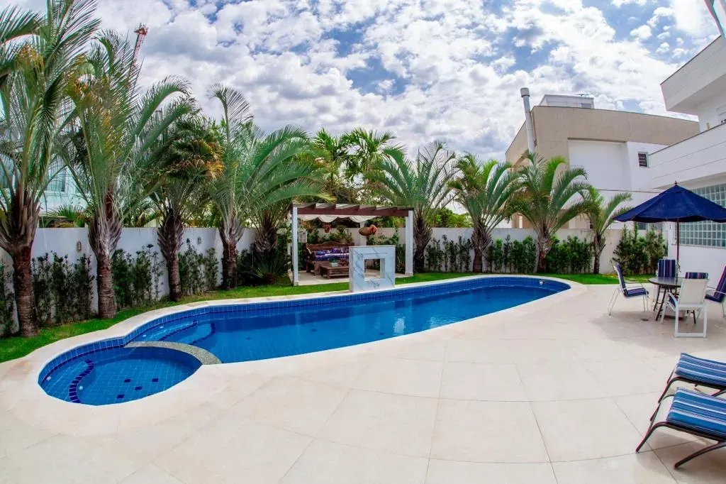House with 7 bedrooms and 6 en-suites plus pool — photo 54