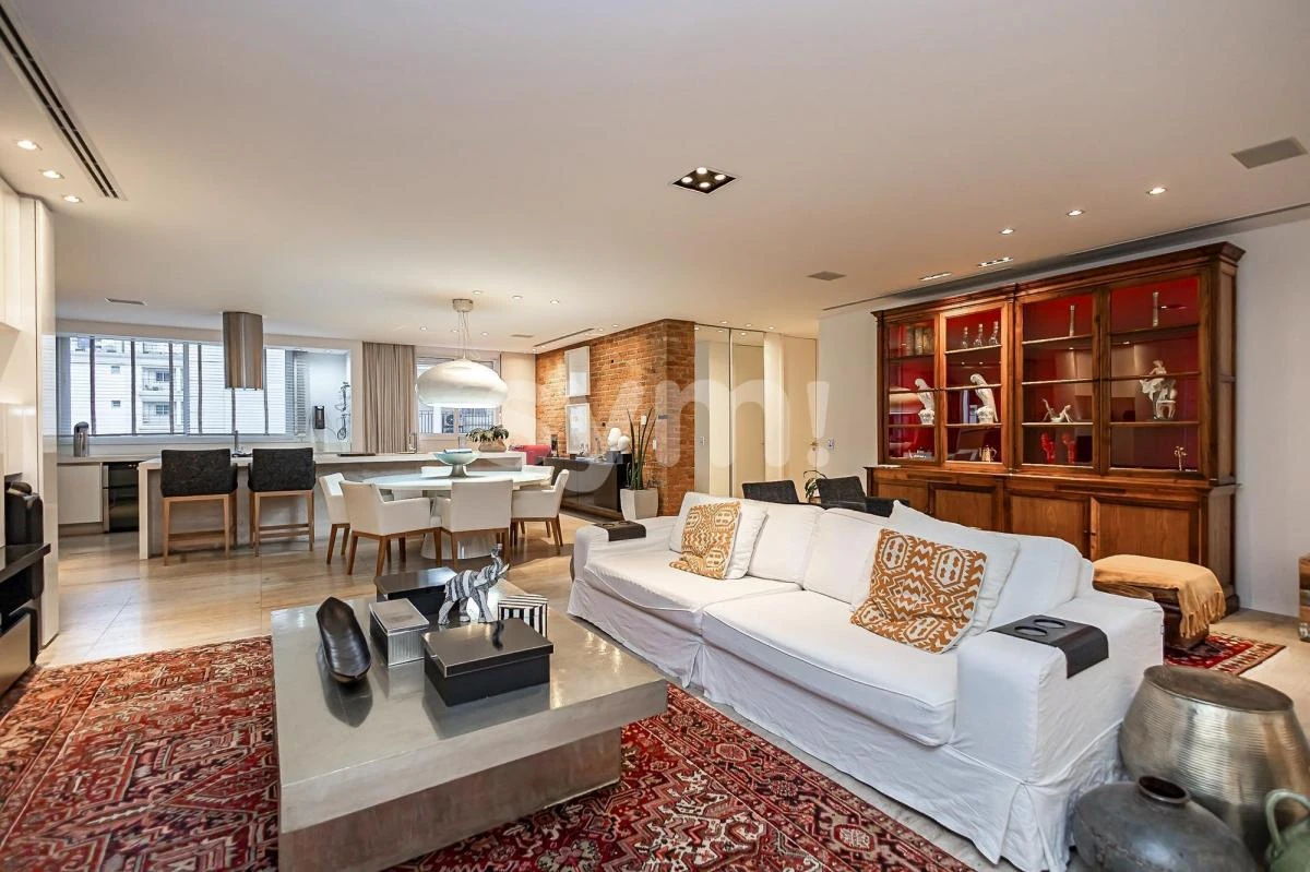 392 m² furnished apartment with 3 bedrooms and 5 baths — photo 3