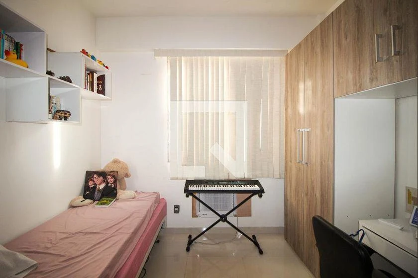 Rental apartment with 3 bedrooms and a glass balcony — photo 21