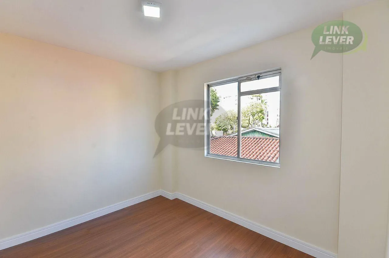 Studio apartment with 1 bedroom and 1 bathroom — photo 8