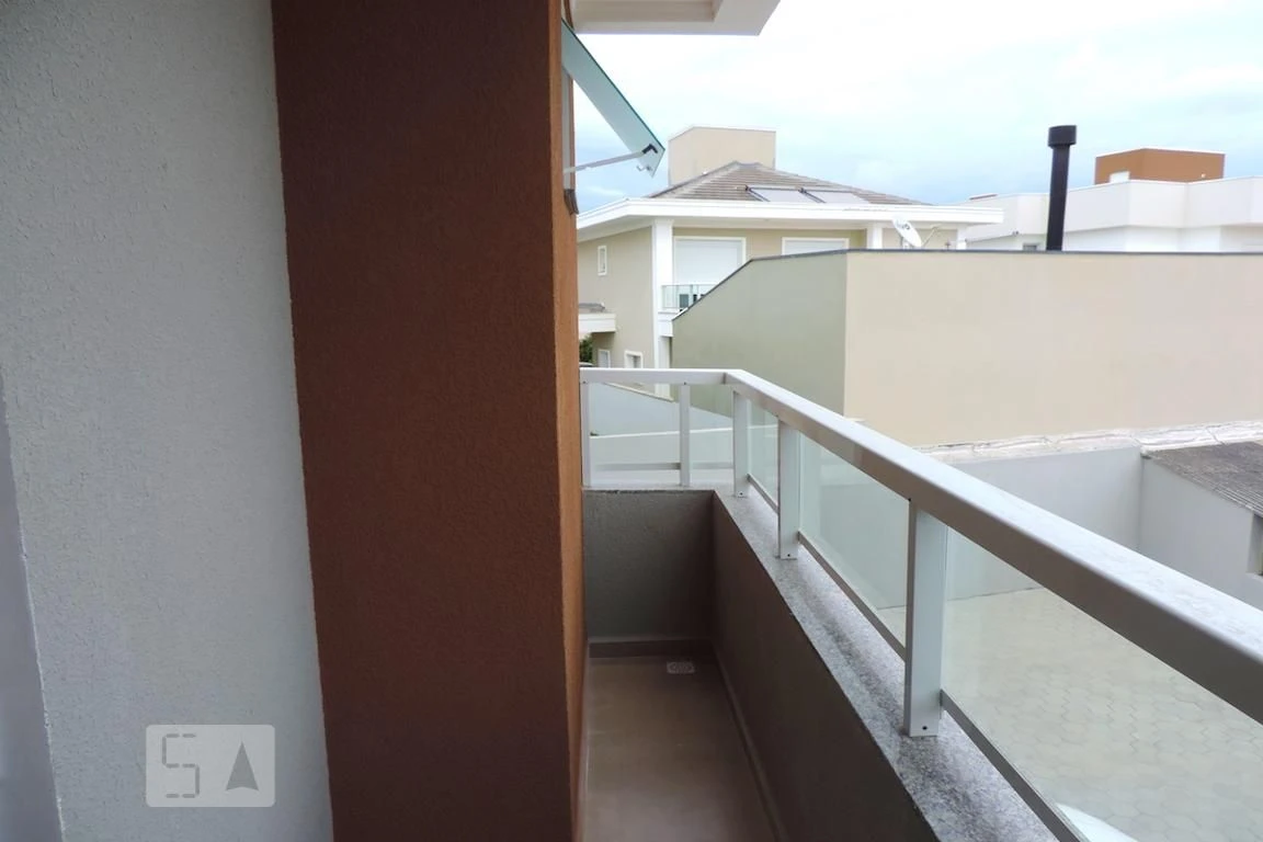 2-bedroom apartment with a grill on the balcony — photo 13