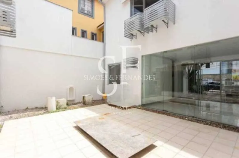 House with 5 bedrooms and 5 bathrooms plus balcony — photo 10