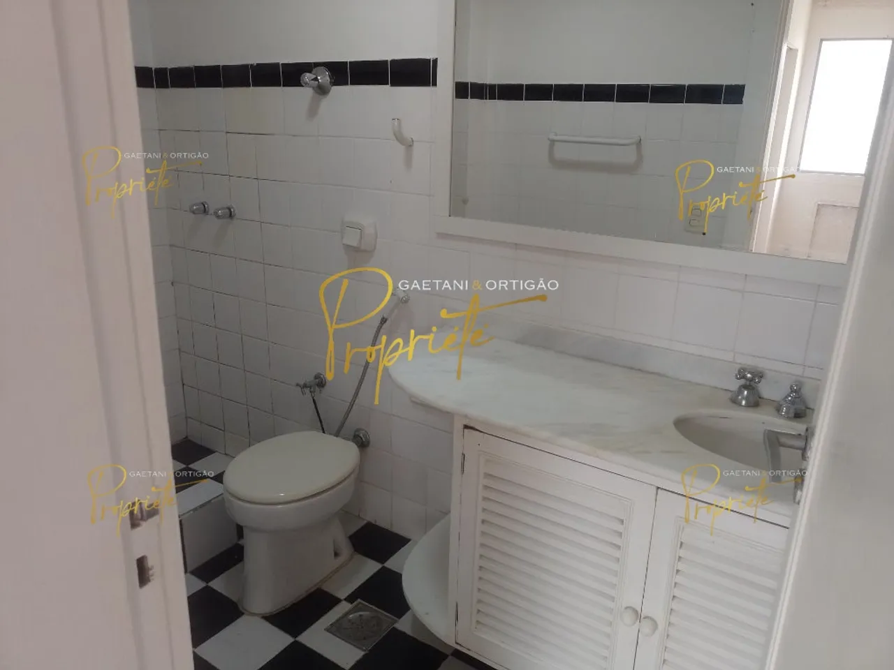 Квартира з 1 спальнею та балконом із зеленим краєвидом — photo 16