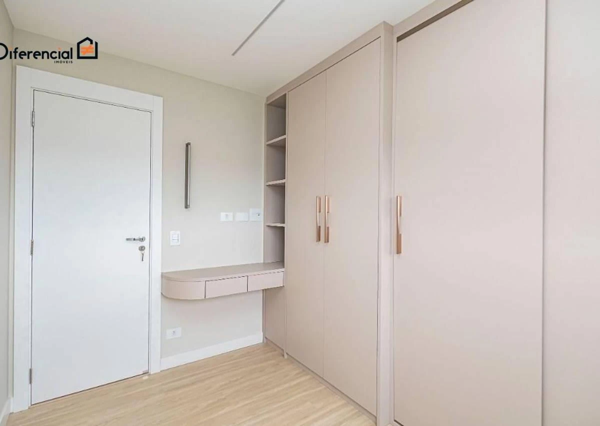 Furnished apartment, 93 m², with floor-to-ceiling windows — photo 26