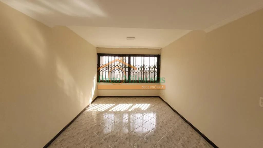 3-bedroom house with suite and separate closed kitchen — photo 31