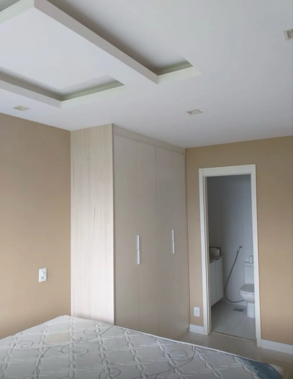 Apartment with open kitchen and gas stove — photo 4
