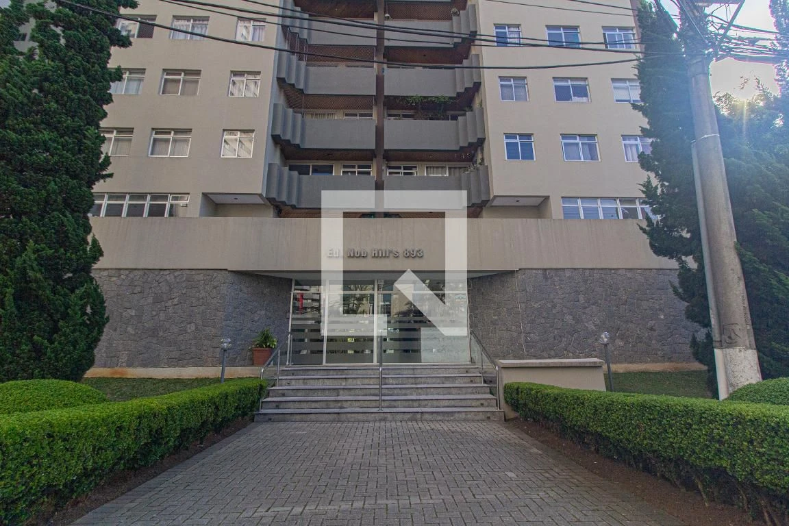 Furnished apartment, 97 m², with a glass-enclosed balcony — photo 43