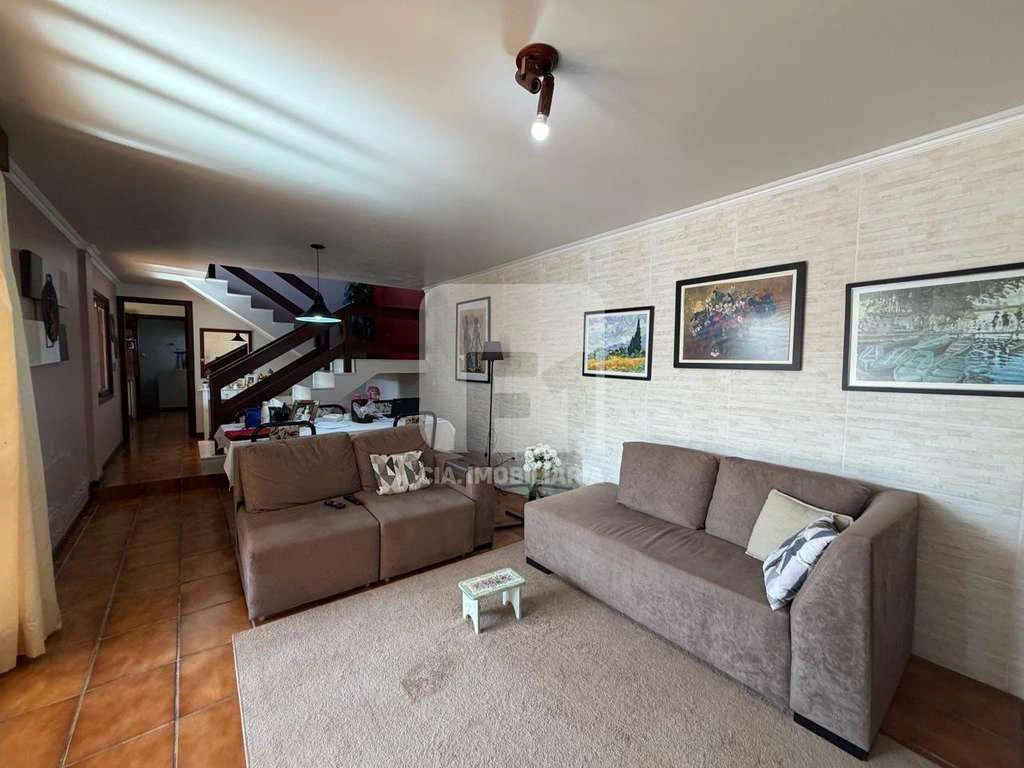 Casa de 3 quartos com suíte e 450 m², 3 vagas — photo 3