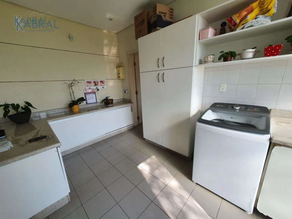 House with open-plan kitchen and private garden — photo 25