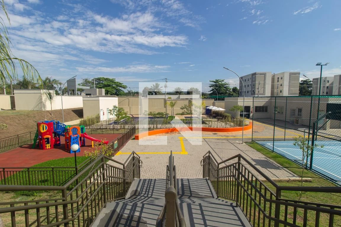 2-bedroom apartment in a building with a pool — photo 46