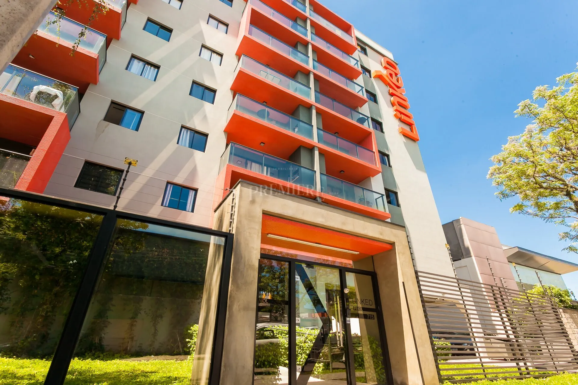 Квартира з 1 спальнею та приватним BBQ 65 м² — photo 26