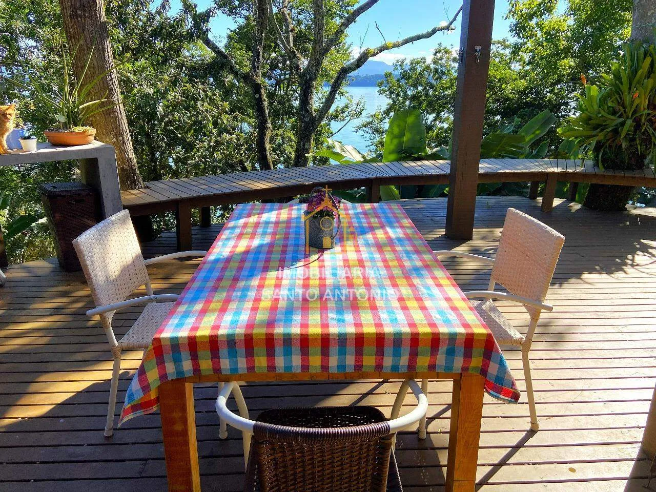 Furnished house with 2 en-suites and private BBQ — photo 8