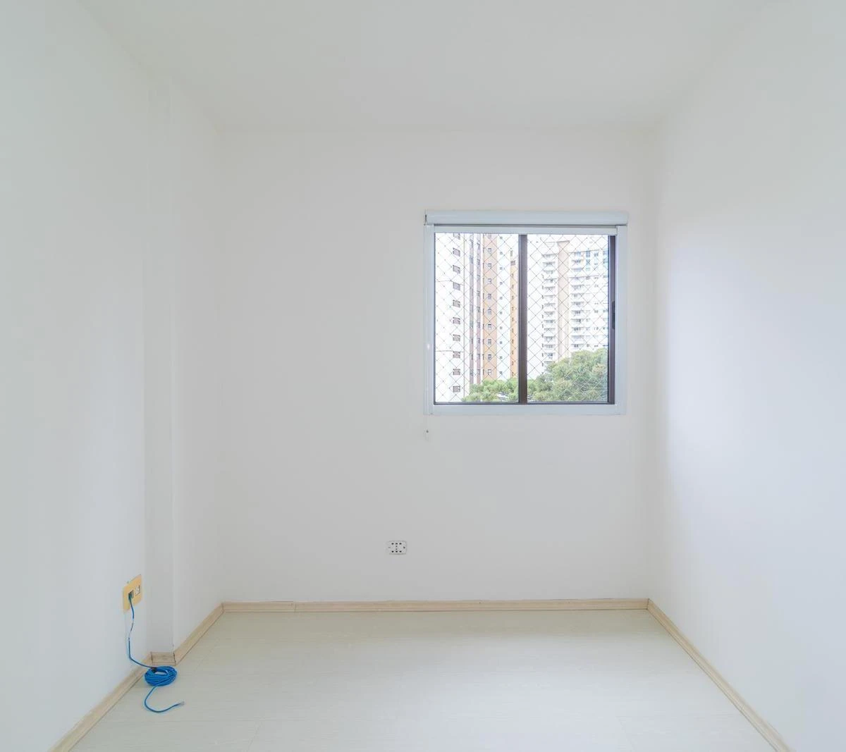 3-bedroom apartment with a grill on the balcony — photo 29