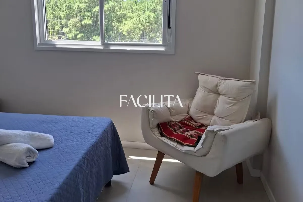Apartamento amueblado de 3 dormitorios con balcón y parrilla — photo 17
