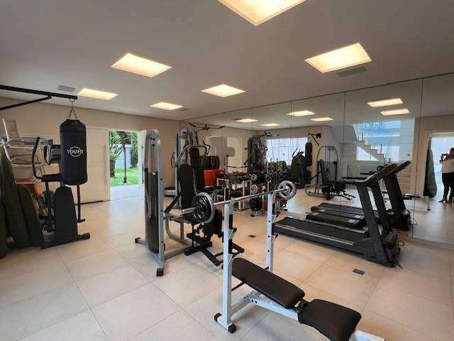 Furnished house with 7 en-suite bedrooms and 830 m² — photo 21