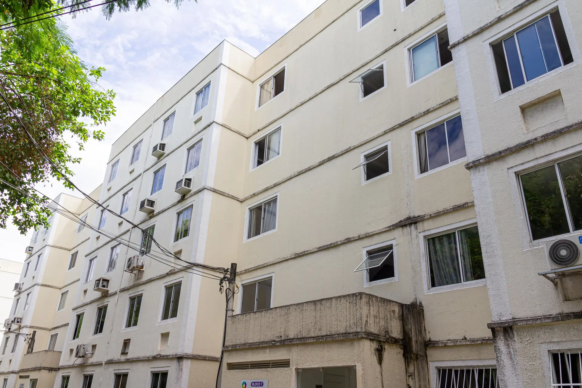 Apartamento mobiliado de 2 quartos em condomínio com piscina — photo 70