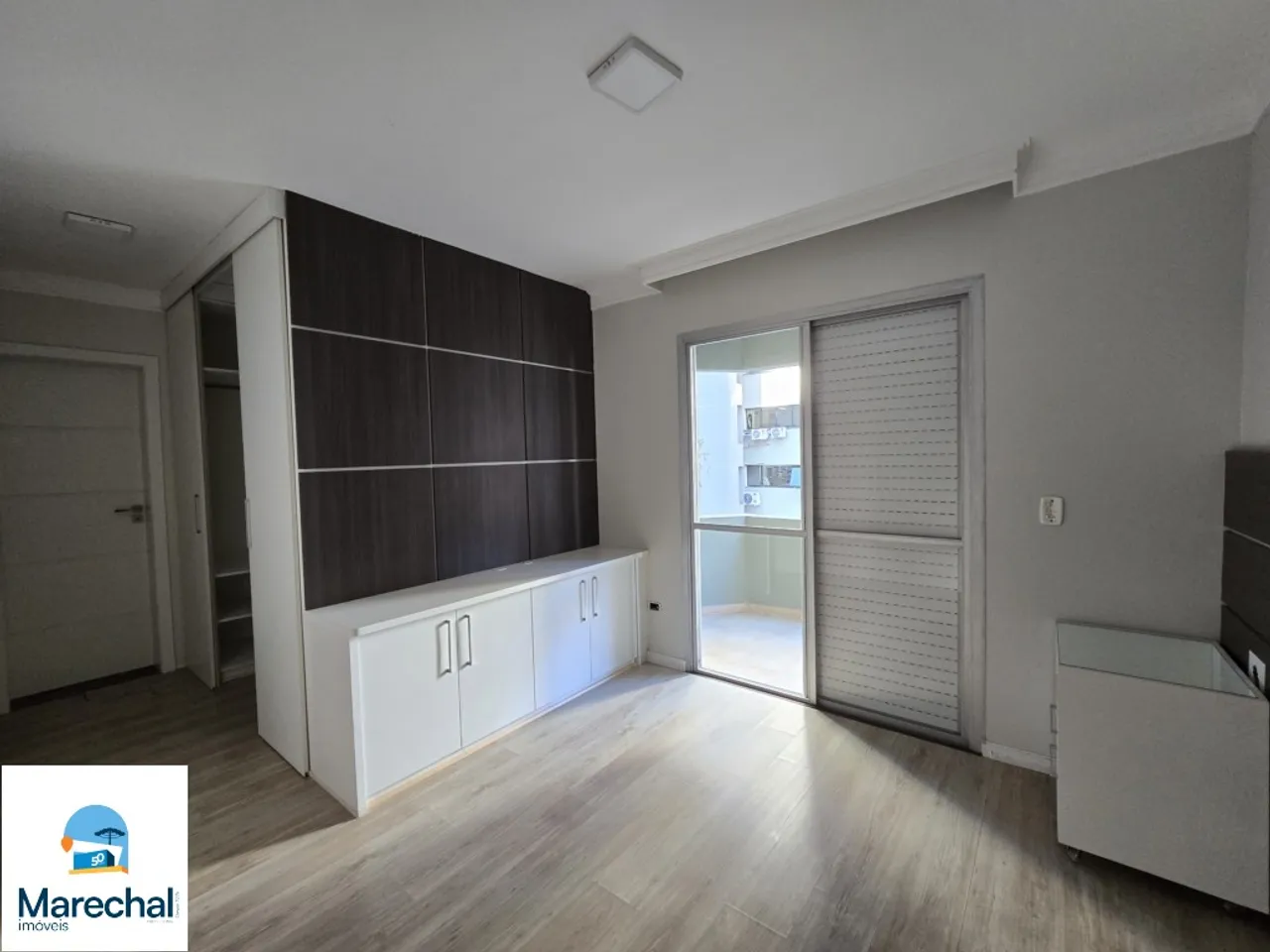 146 m² apartment with 3 bedrooms and 4 bathrooms — photo 20