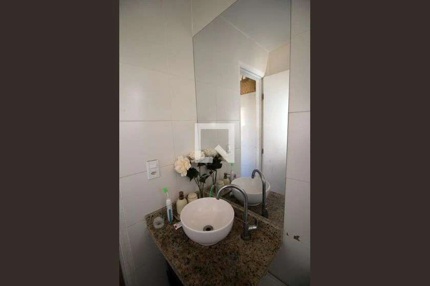 78 m² rental apartment with 2 bedrooms and 1 suite — photo 20