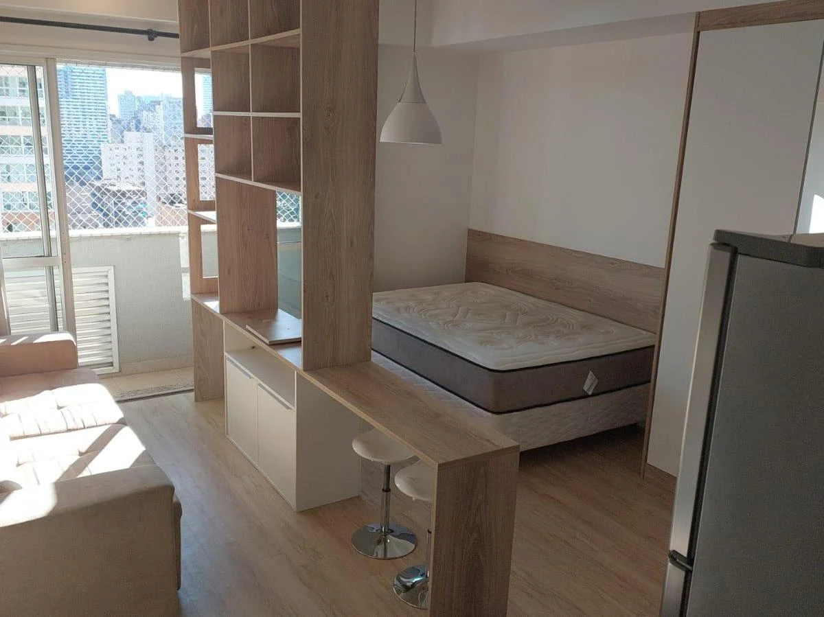 1 quarto e piso de madeira ou laminado: apartamento de 32 m² — photo 4