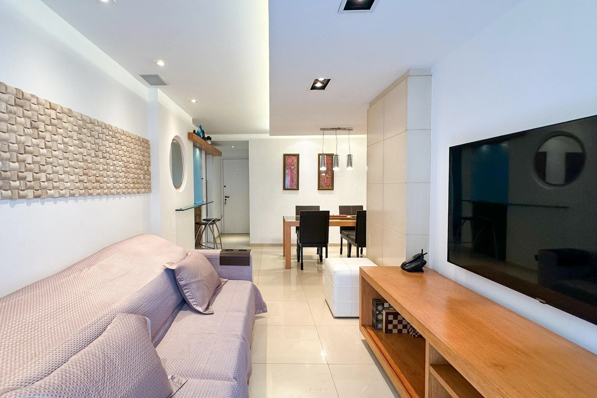 Furnished apartment with 2 bedrooms and built-in wardrobes — photo 26
