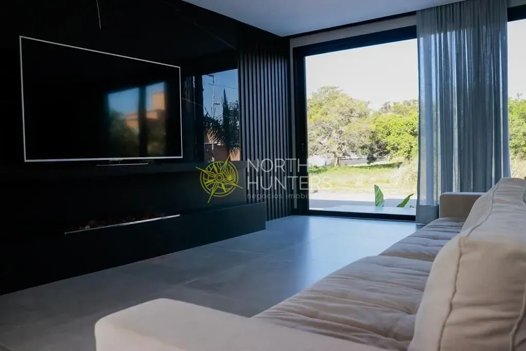 Casa mobiliada de 5 suítes com 646 m² e 4 vagas — photo 15
