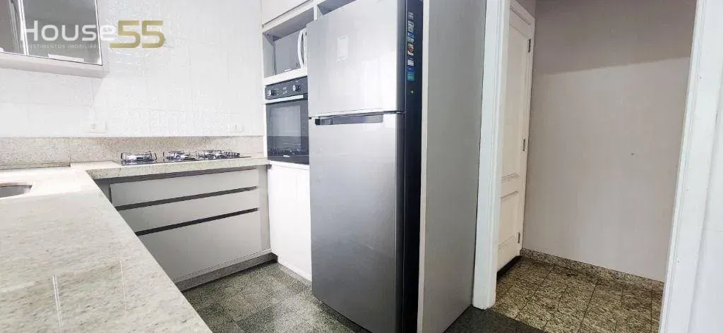 Furnished 4-bedroom apartment with a gas kitchen — photo 17