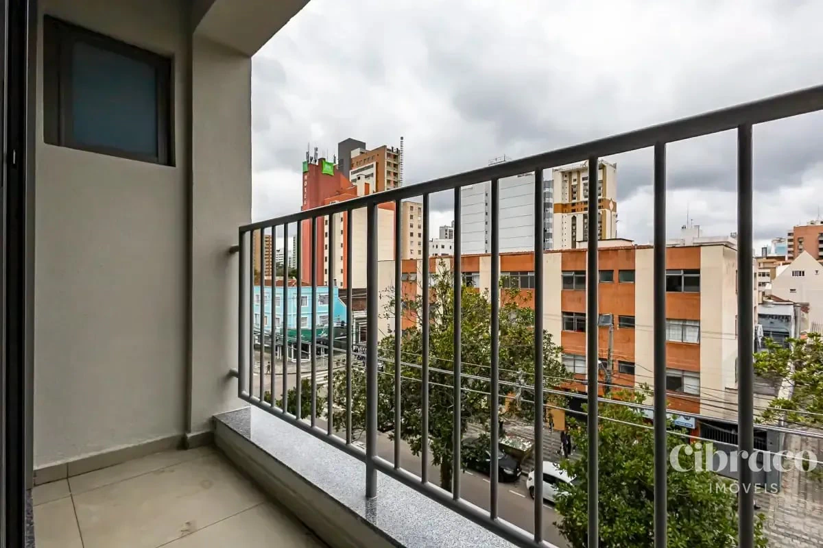 Apartamento de 1 dormitorio, 1 baño y balcón — photo 2