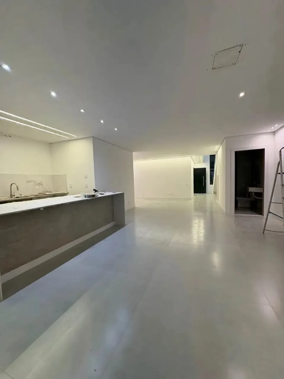 Casa com cozinha integrada e 3 quartos e 4 banheiros — photo 5