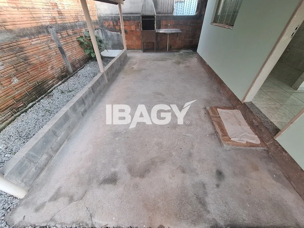 2-bedroom house with balcony BBQ setup — photo 14