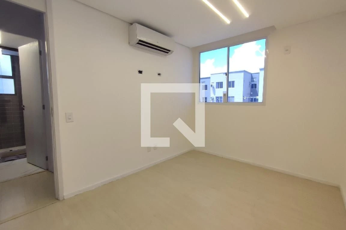 2-bedroom apartment in a building with a gym — photo 6