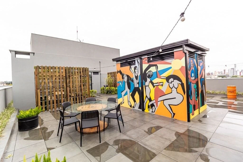 Studio in a building with a coworking space — photo 8