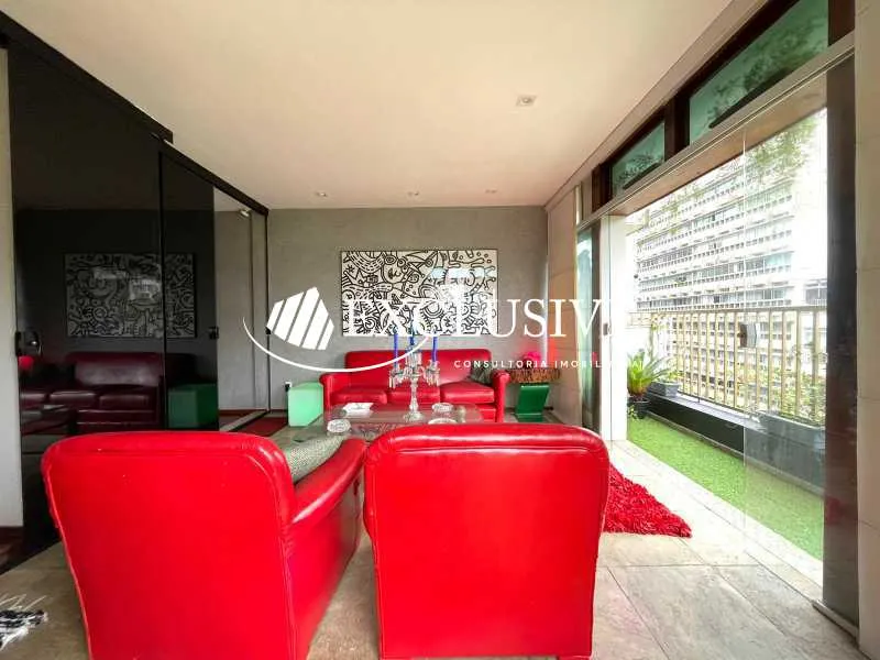 Furnished linear penthouse with 2 bedrooms and 4 baths — photo 12